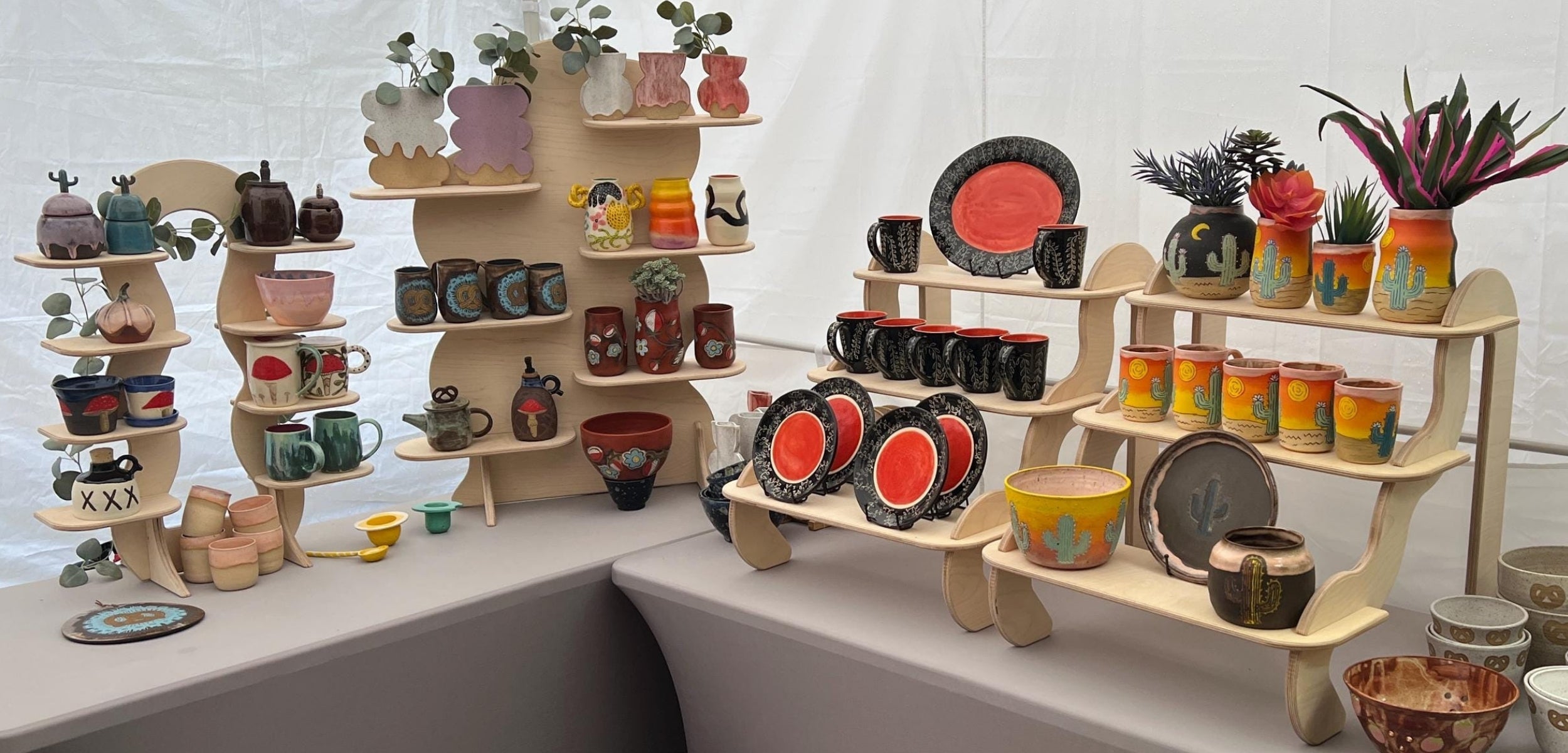 Lessons from Successful Pop-Up Vendors: Tips & Tricks for Growth