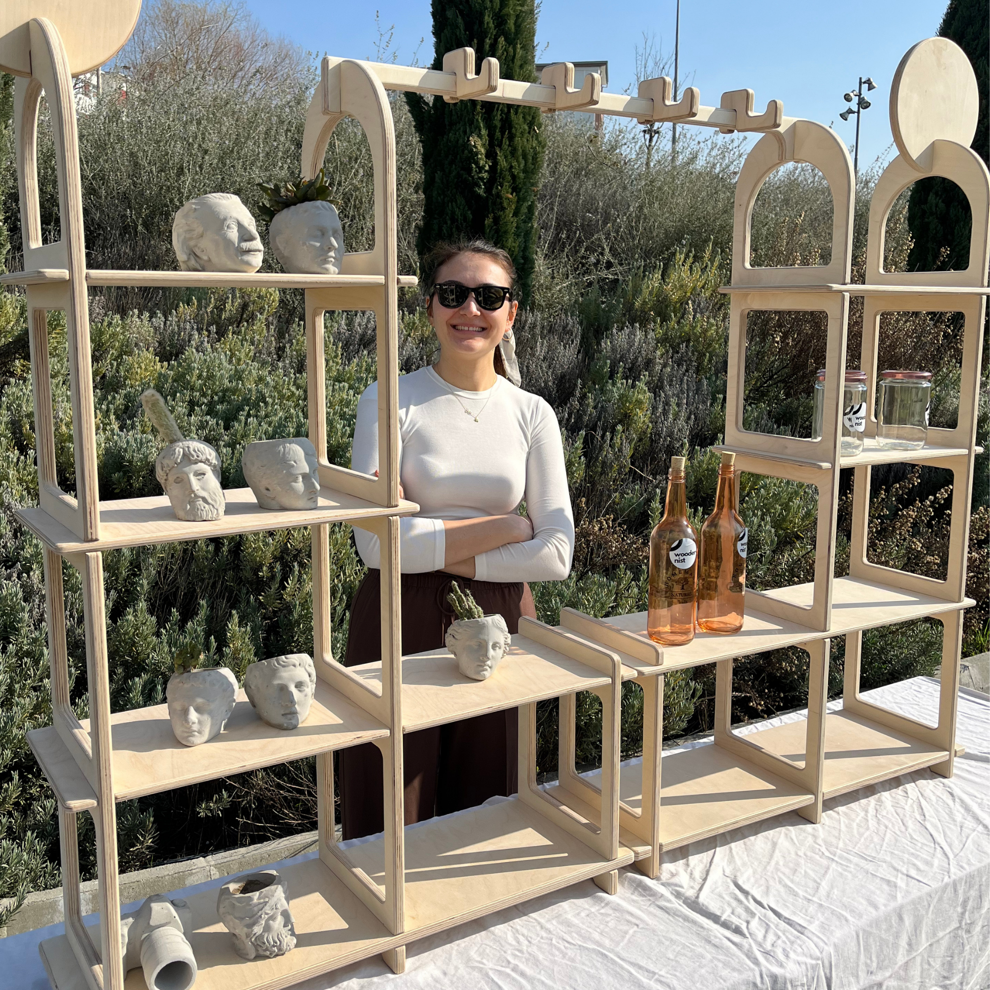 Framely Collapsible Display Stand