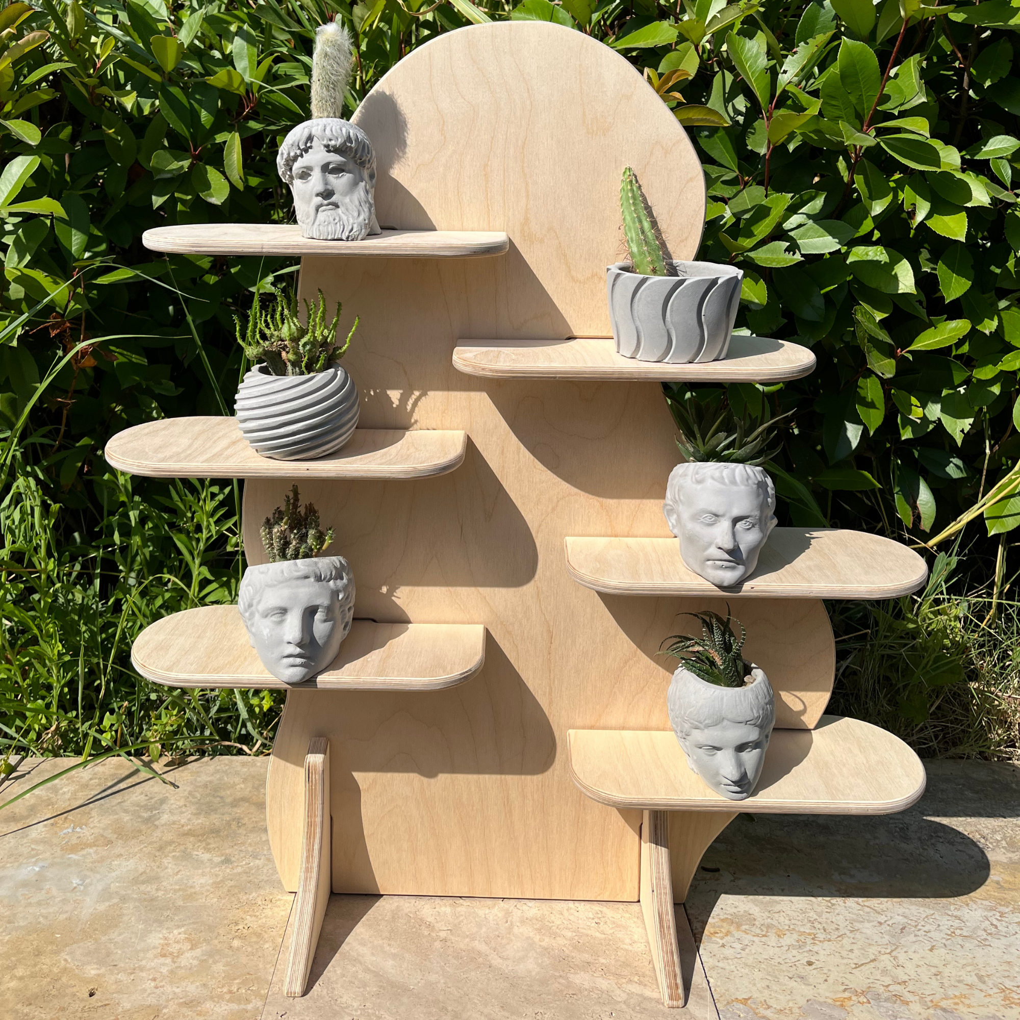 Eccentric Collapsible Stand