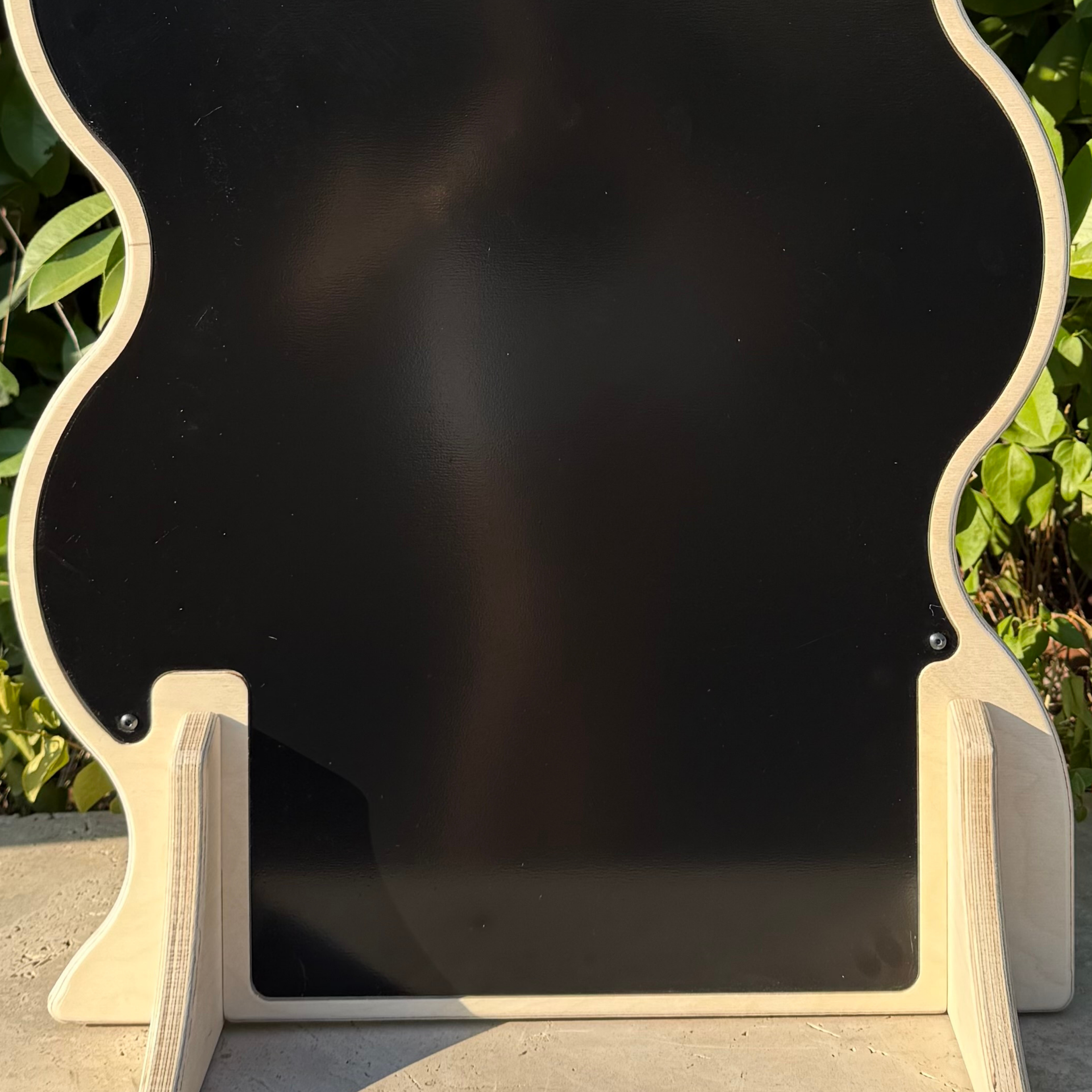 Asymmetrical Wavy Collapsible Wooden Magnet Display Stand | Black Metal Surface