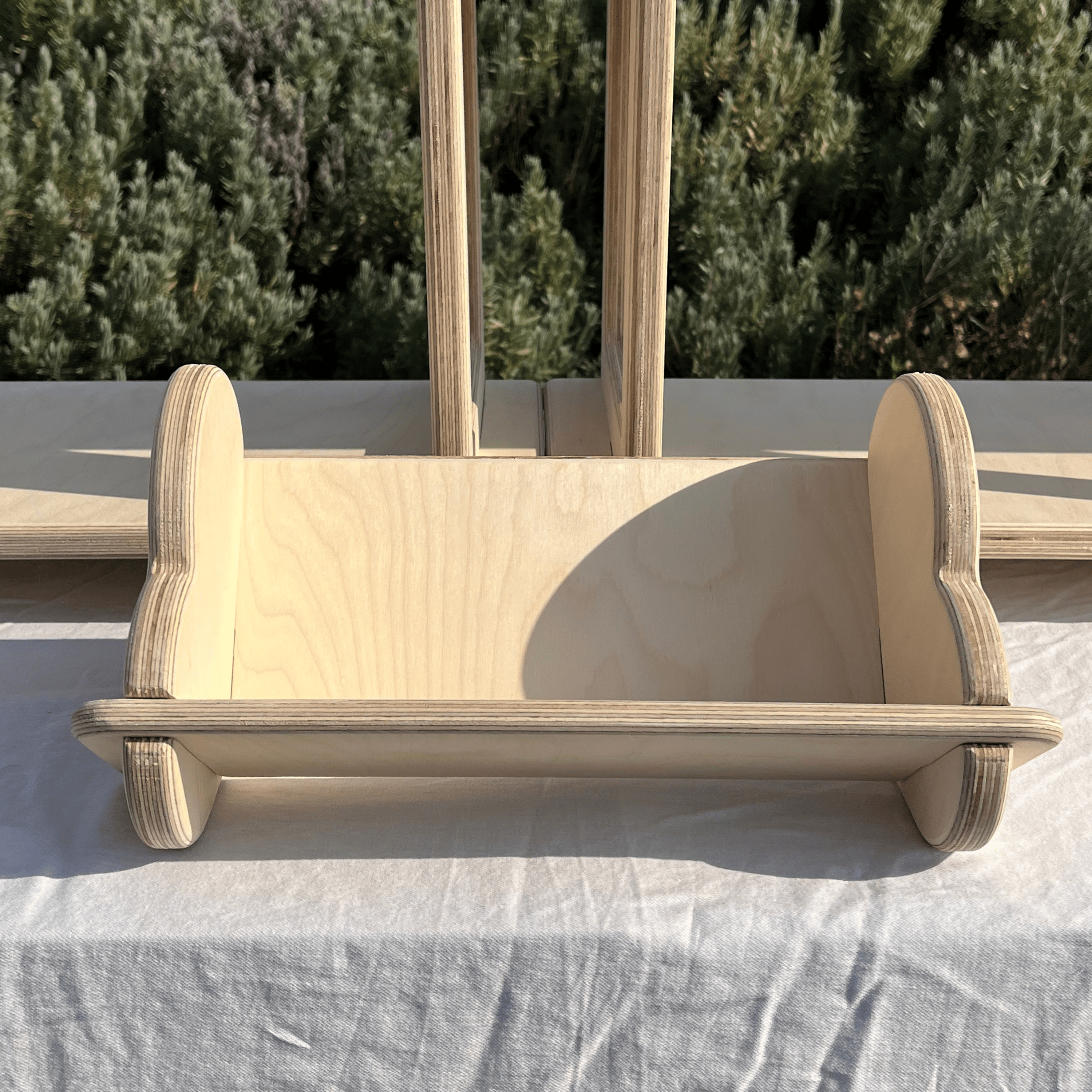 Incliney Collapsible Display Stand