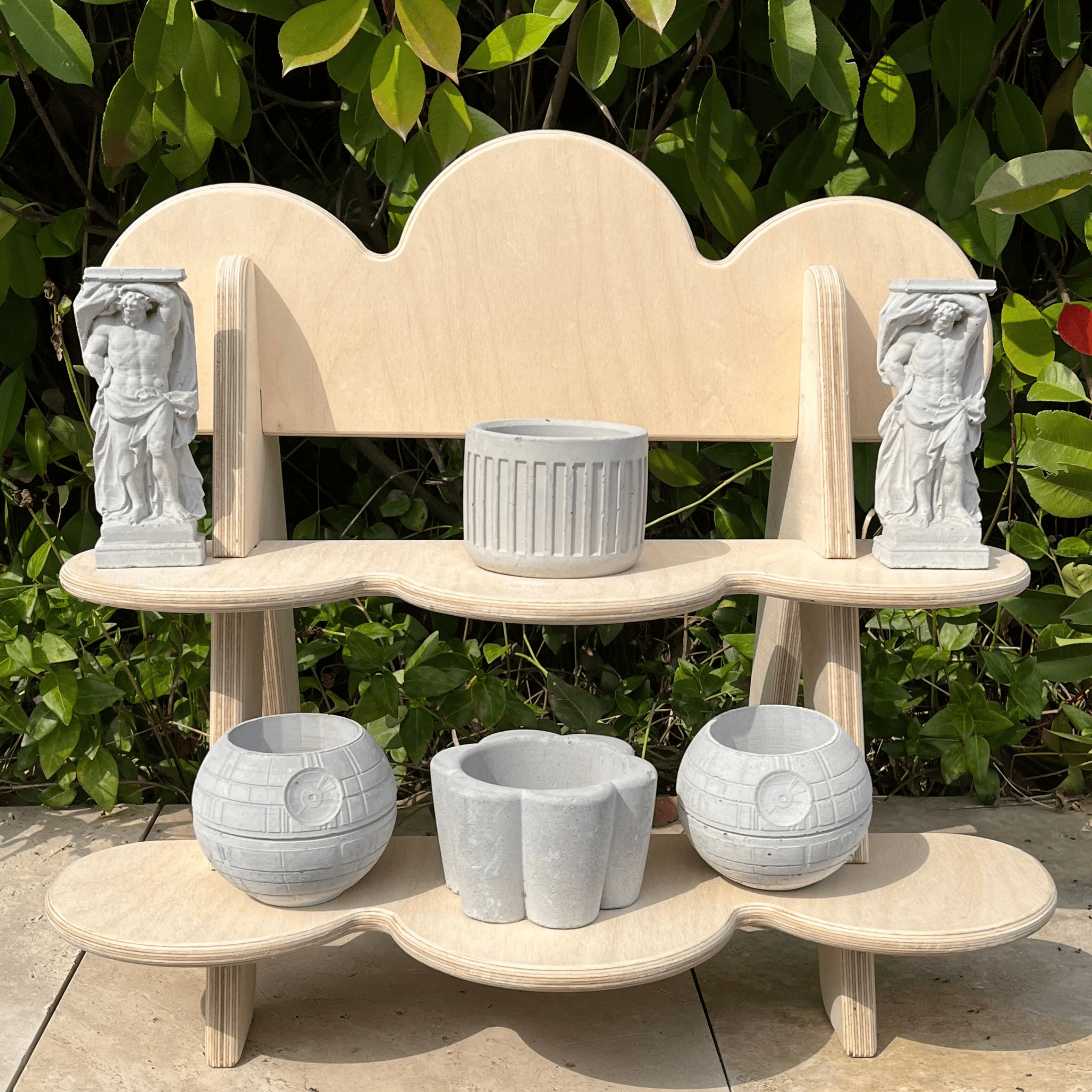 Curvia Collapsible Display Stand