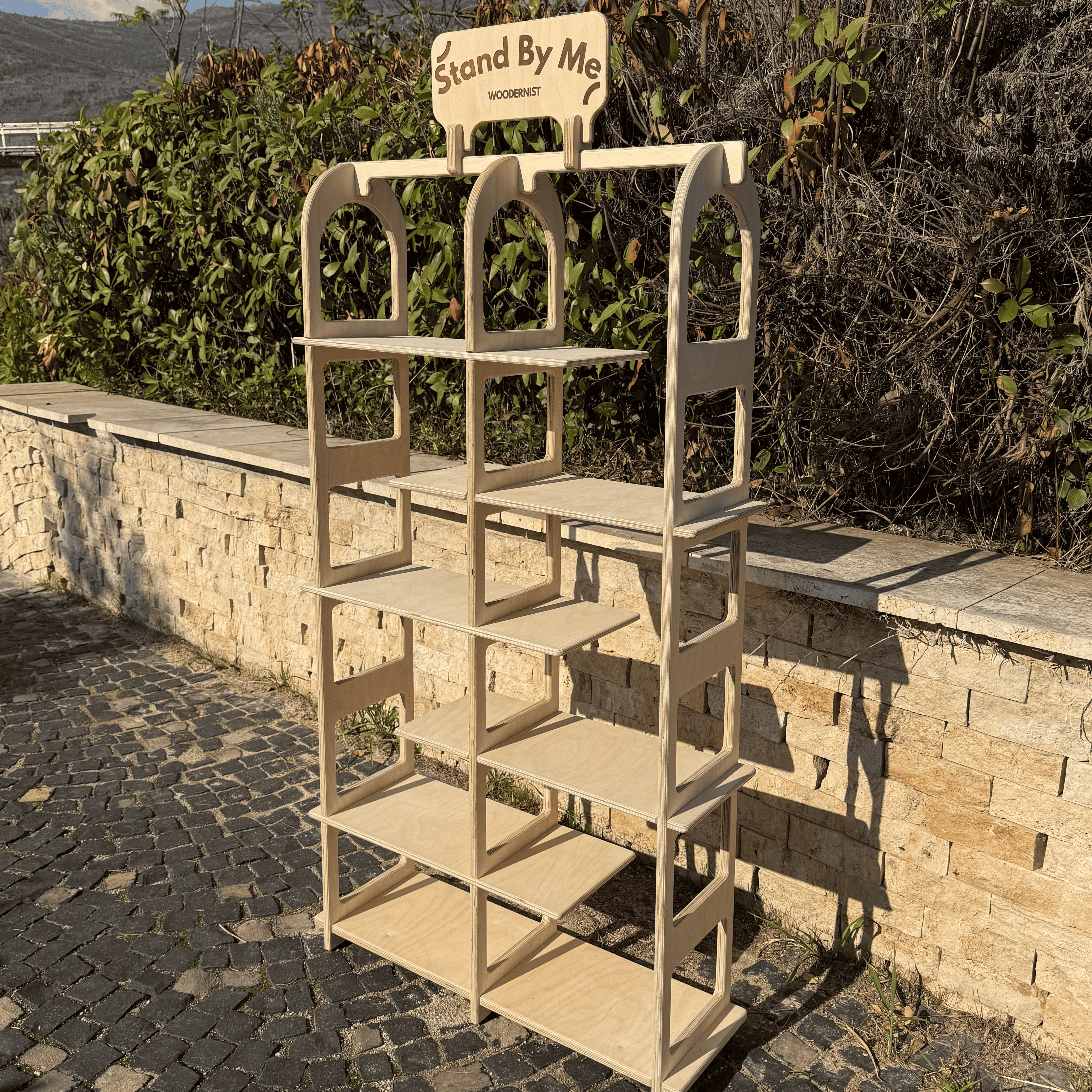 Floopy Collapsible Stand On Floor Display Stand