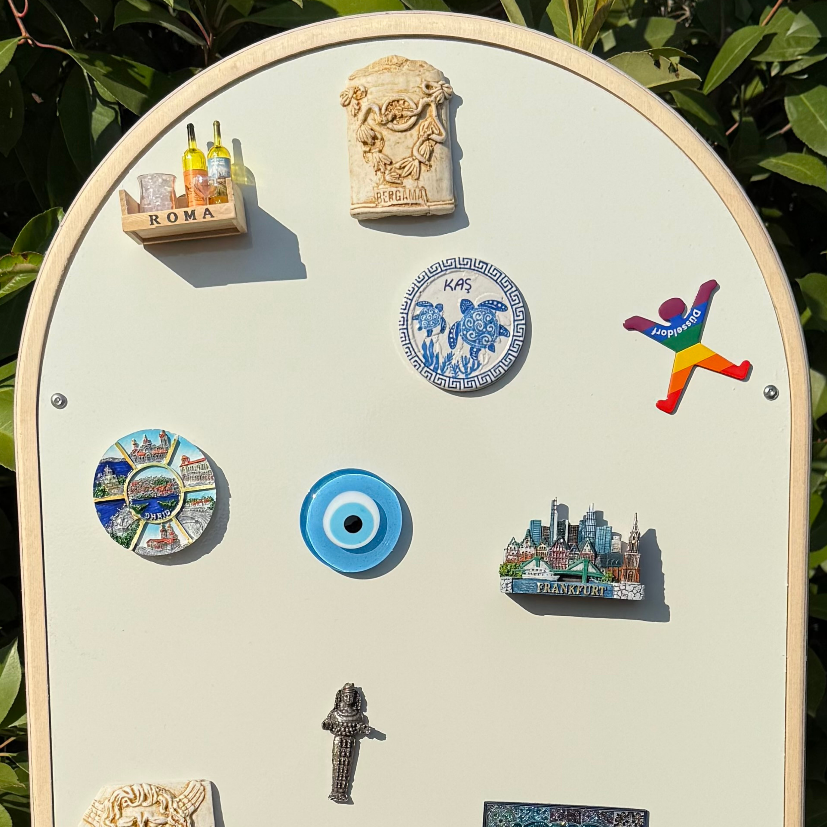 Greebi Collapsible Wooden Magnet Display Stand | White Metal Surface