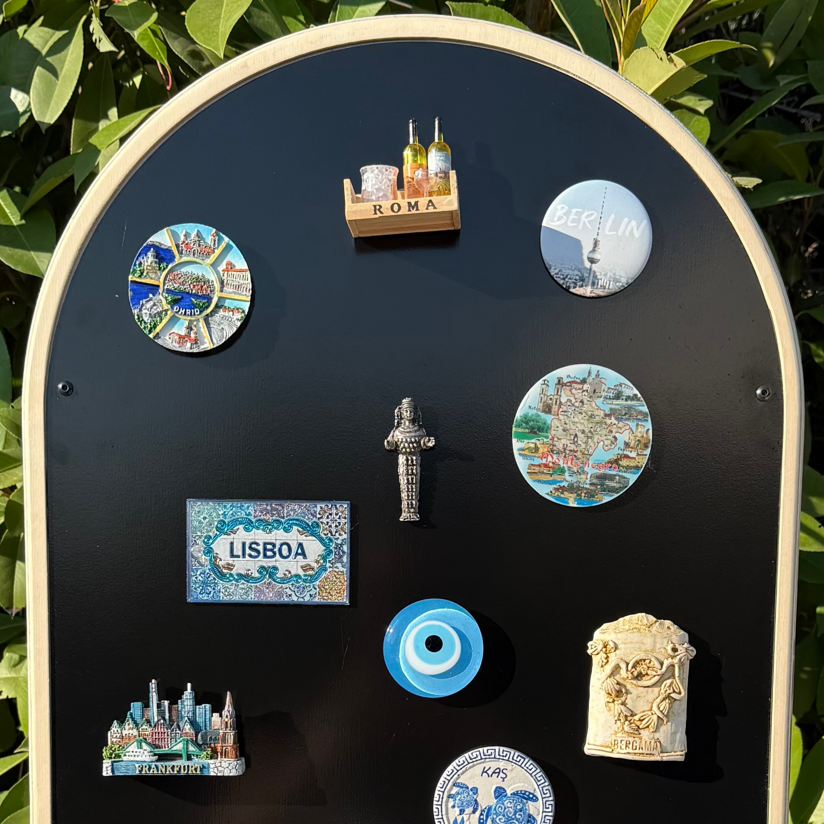 Greebi Collapsible Wooden Magnet Display Stand | Black Metal Surface